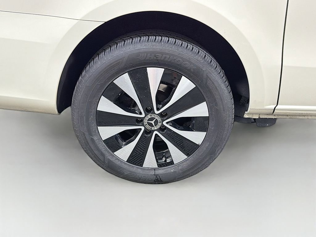 Used 2023 Mercedes-Benz Metris image 32