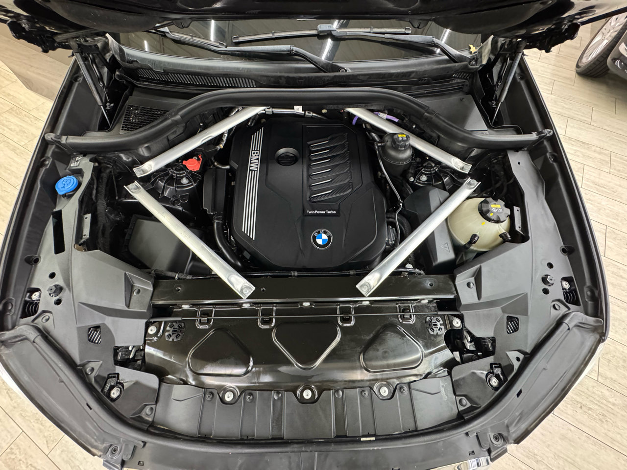 Used 2022 BMW X5 sDrive40i w/ Luxury Seating Package image 59