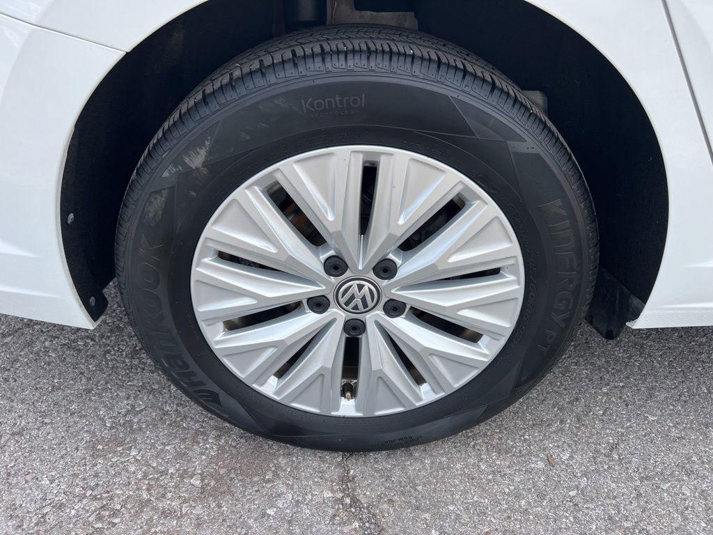 Used 2019 Volkswagen Jetta S w/ Driver Assistance Package image 8
