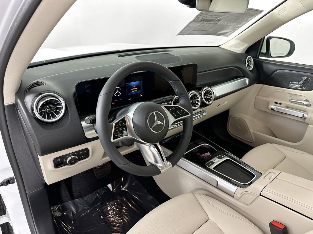 New 2026 Mercedes-Benz GLB 250 image 9