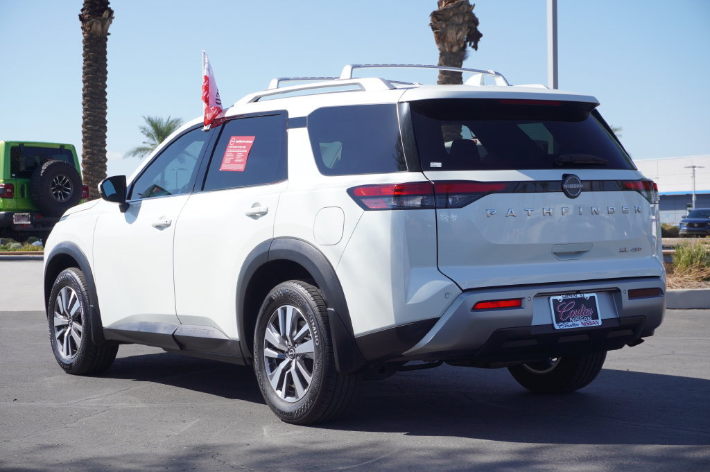 Certified 2024 Nissan Pathfinder SL AWD/4WD image 3