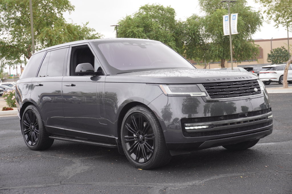 Used 2023 Land Rover Range Rover SE AWD/4WD image 4