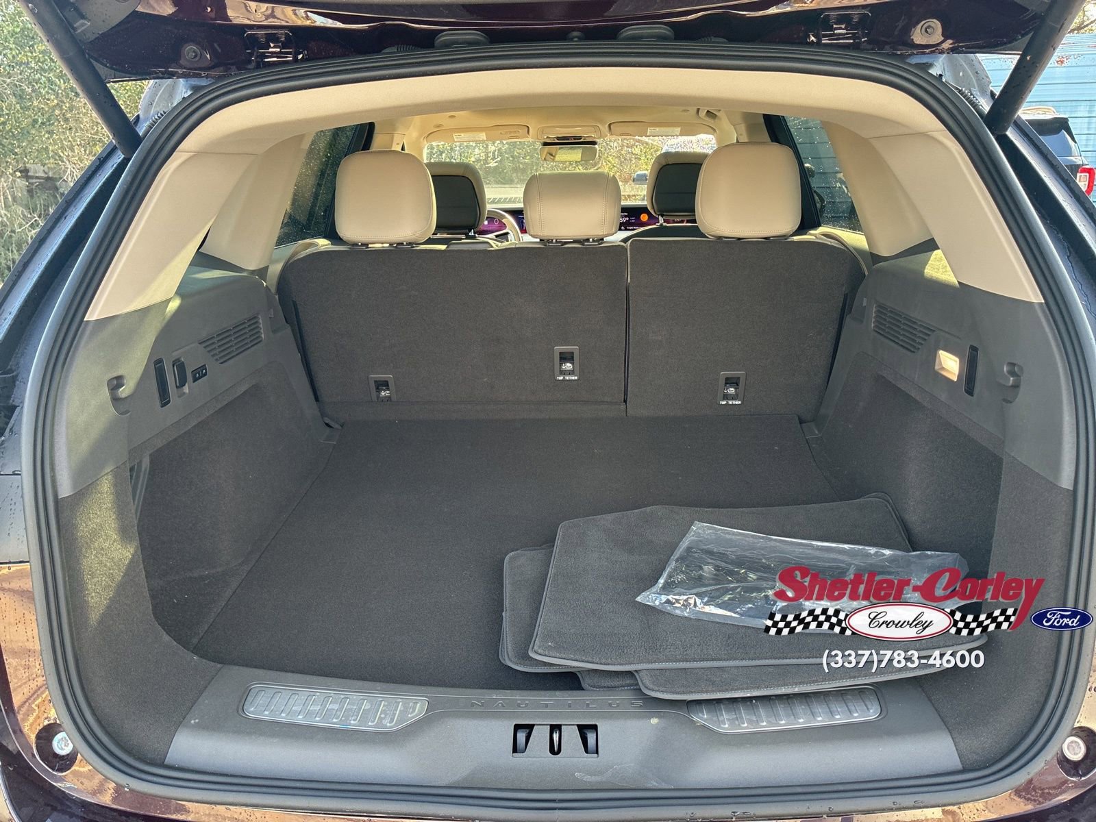 Used 2025 Lincoln Nautilus Premier w/ Equipment Group 102A image 13