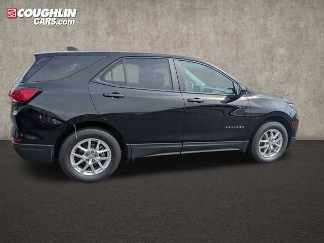 Used 2023 Chevrolet Equinox LS w/ LS Convenience Package image 8
