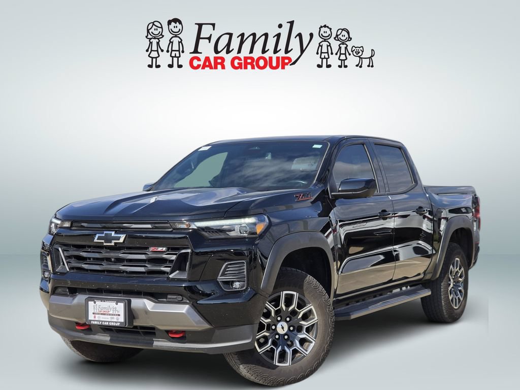 Used 2024 Chevrolet Colorado Z71 w/ Z71 Convenience Package 2 AWD/4WD image 1