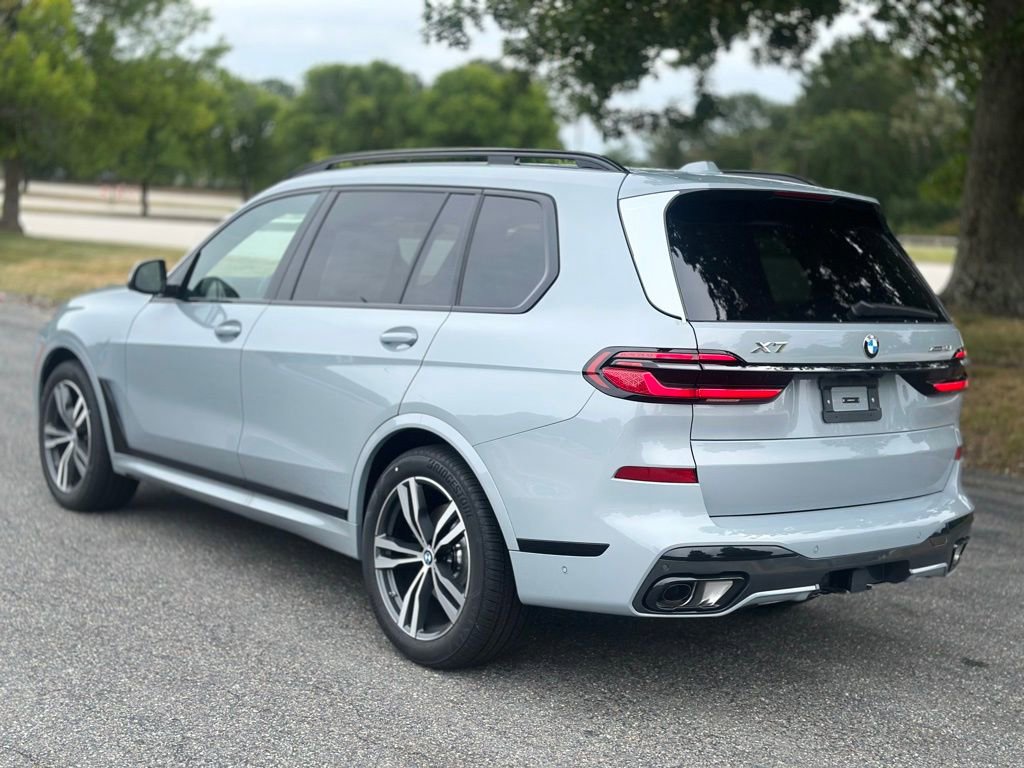 New 2026 BMW X7 xDrive40i w/ M Sport Package image 4