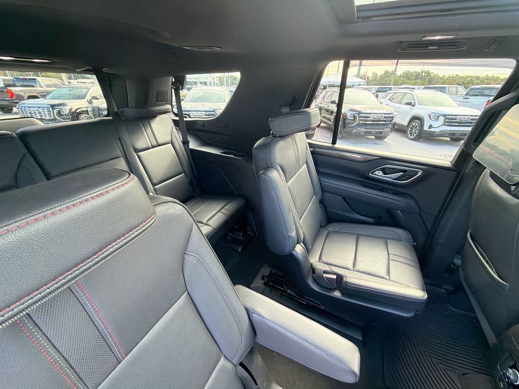 Used 2021 Chevrolet Tahoe RST w/ Luxury Package AWD/4WD image 16