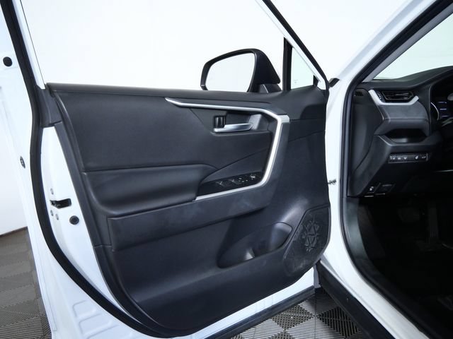Used 2022 Toyota RAV4 XLE w/ Convenience Package AWD/4WD image 14