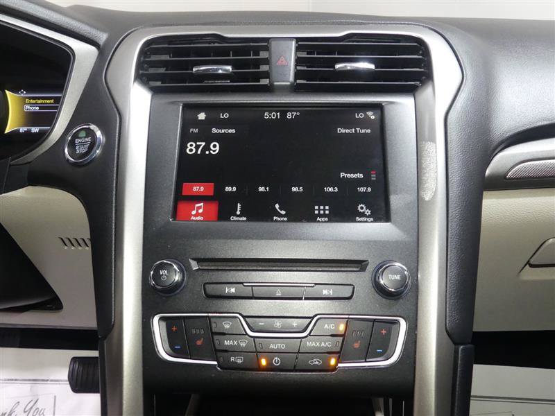 Used 2018 Ford Fusion SE w/ Fusion SE Technology Package FWD image 35