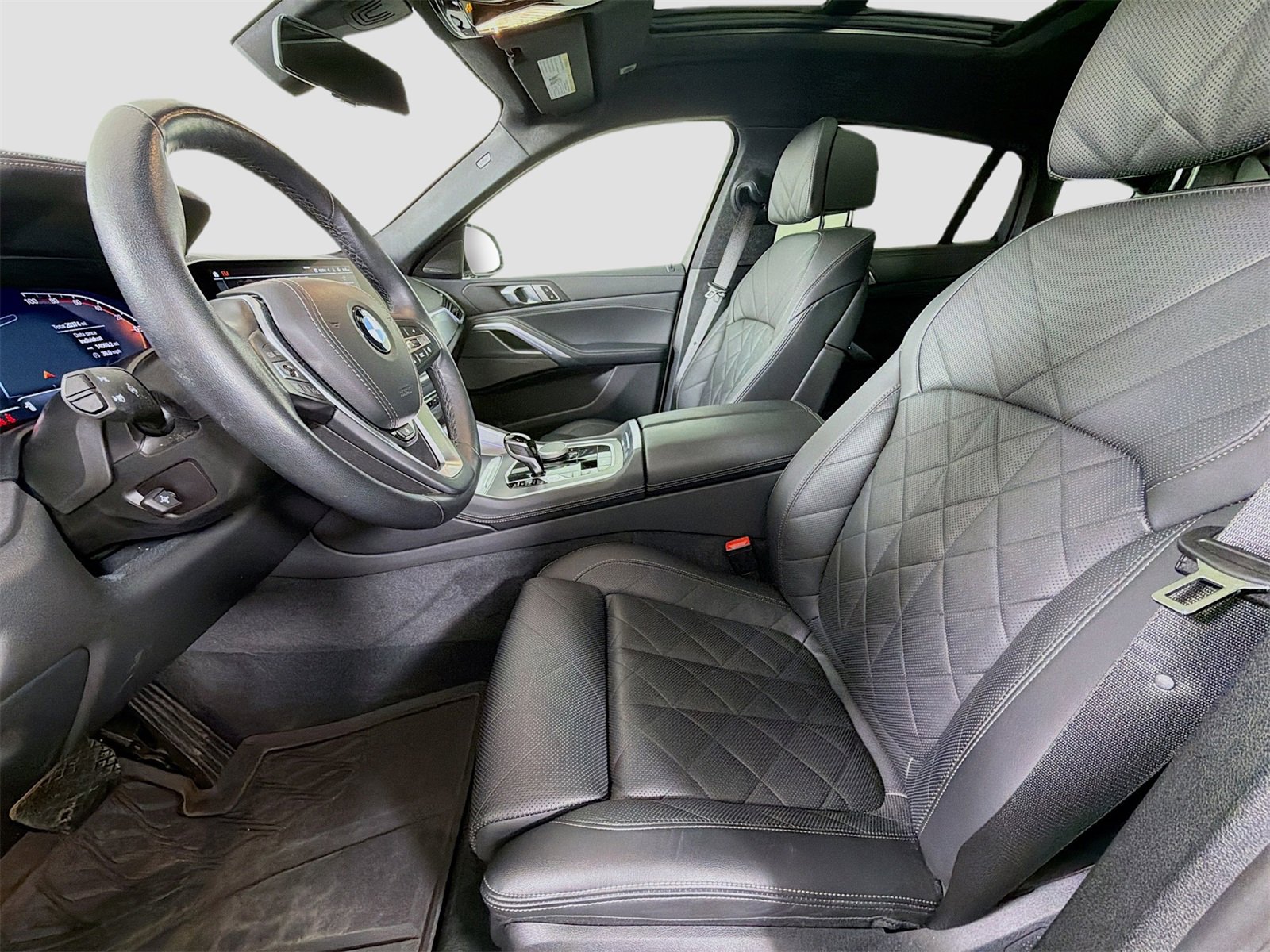 Used 2023 BMW X6 xDrive40i w/ Premium Package image 12