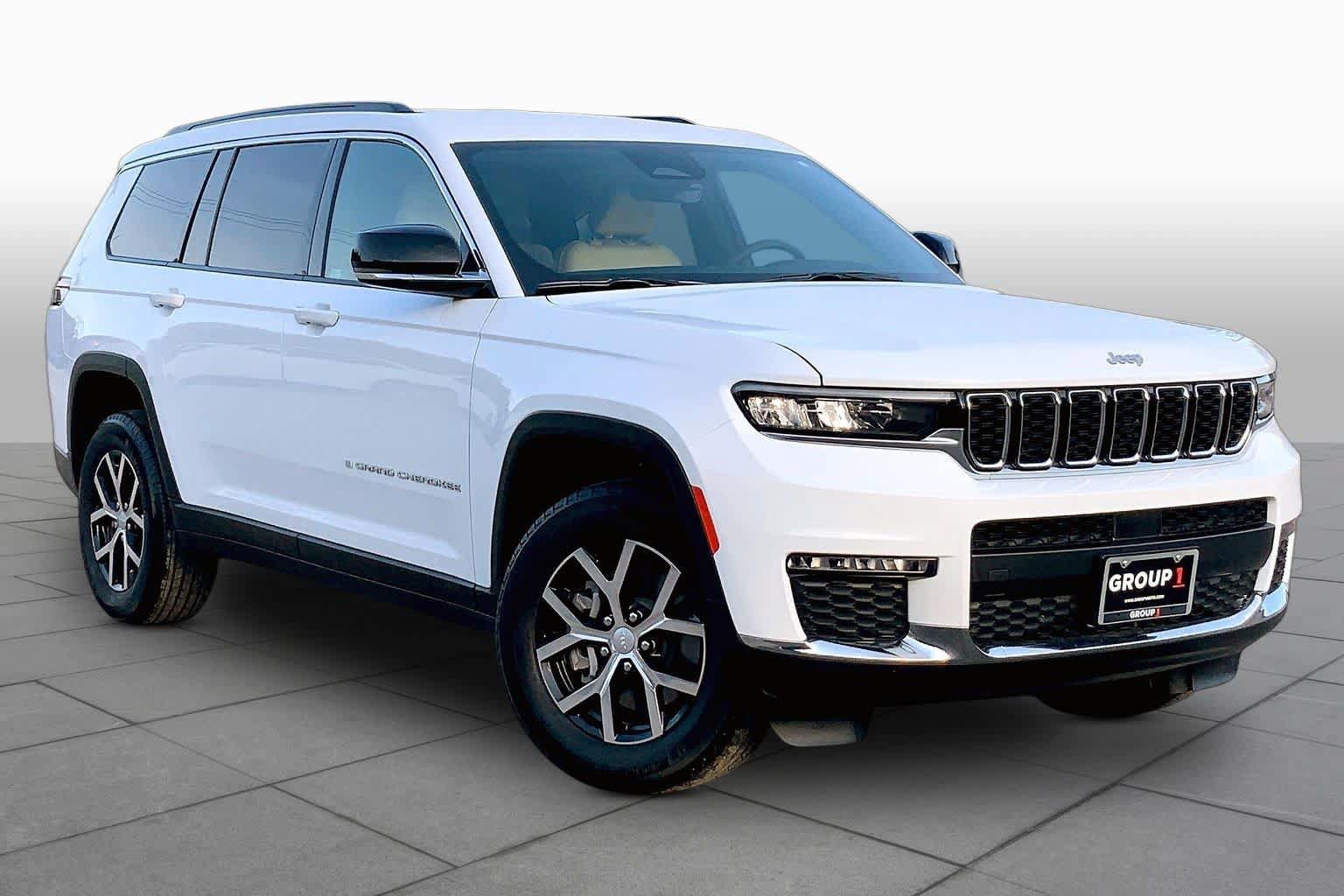 Used 2025 Jeep Grand Cherokee L Limited RWD image 3