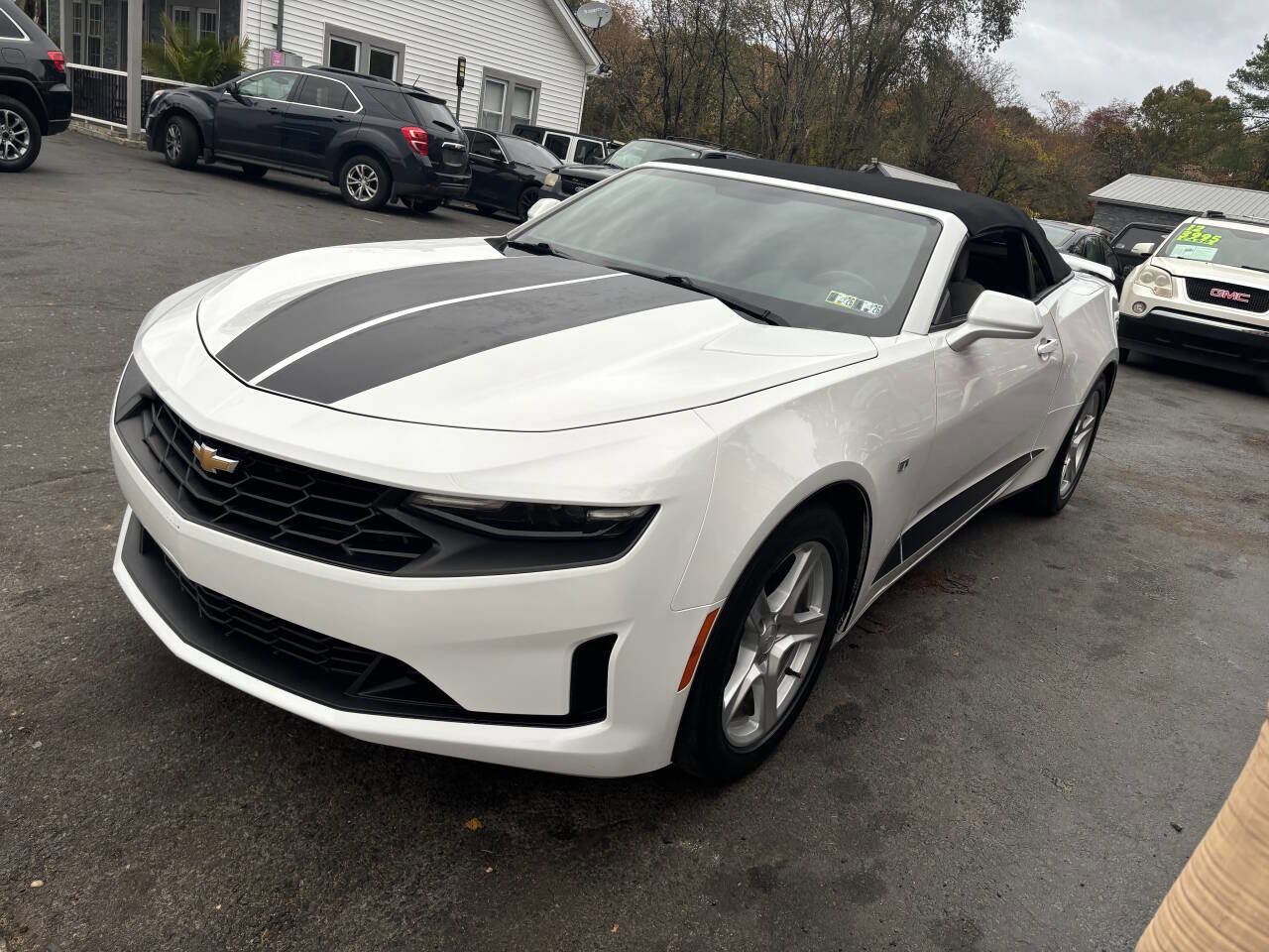 Used 2019 Chevrolet Camaro LT image 4