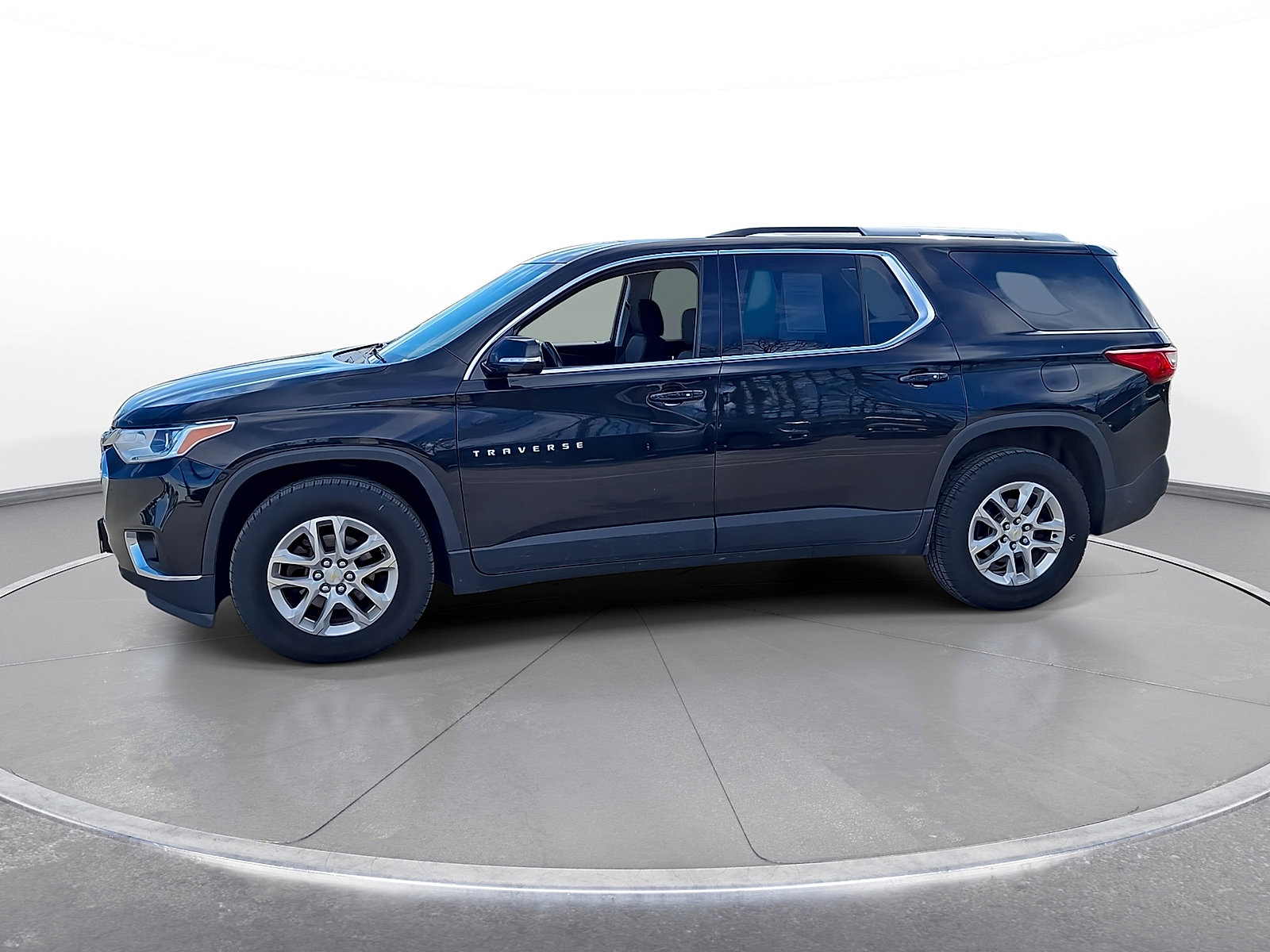 Used 2018 Chevrolet Traverse LT AWD/4WD image 4