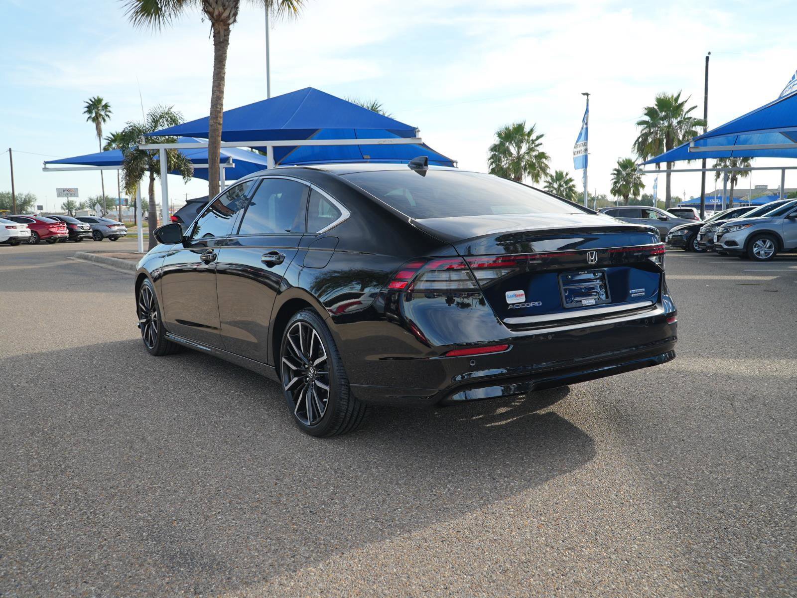 Used 2024 Honda Accord Touring image 9