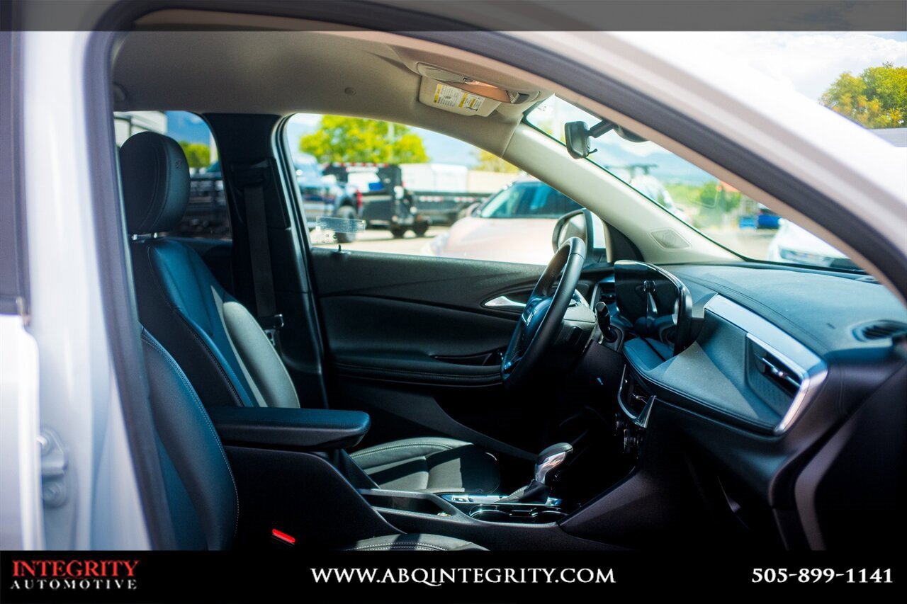 Used 2024 Buick Encore GX Sport Touring image 34