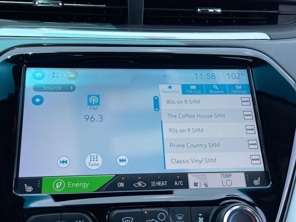 Used 2020 Chevrolet Bolt Premier w/ Infotainment Package FWD image 16
