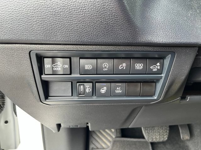 Used 2025 Toyota Tundra SR5 w/ SR5 Premium Package AWD/4WD image 33