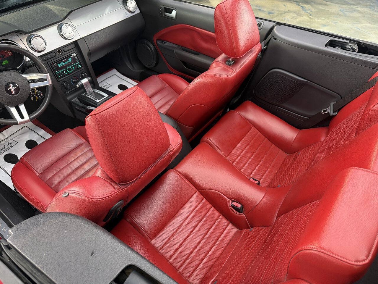 Used 2005 Ford Mustang GT Premium RWD image 29