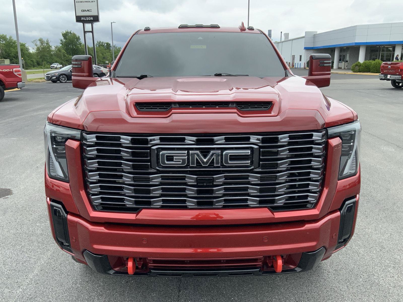 Used 2025 GMC Sierra 2500 AT4 w/ AT4 Premium Plus Package AWD/4WD image 3