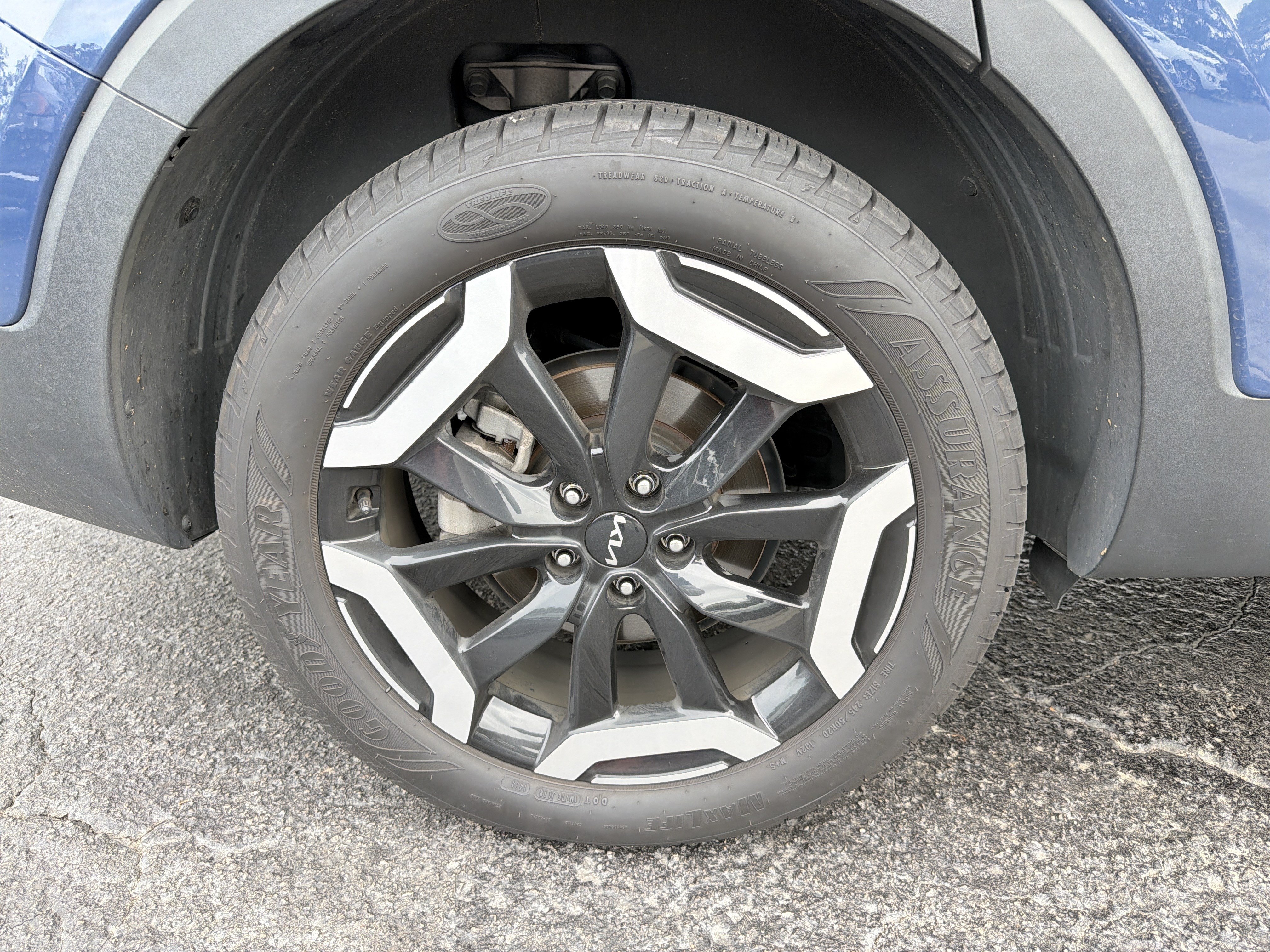 Used 2023 Kia Telluride S w/ S Sunroof Package FWD image 9