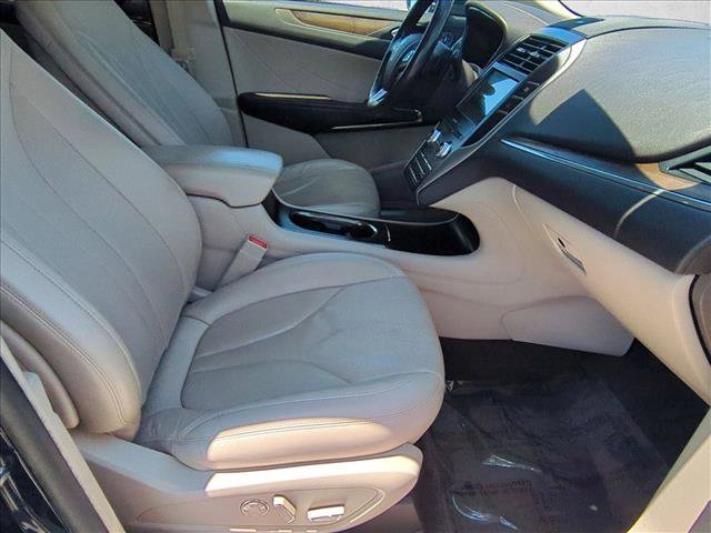 Used 2019 Lincoln MKC Reserve w/ MKC Climate Package AWD/4WD image 22