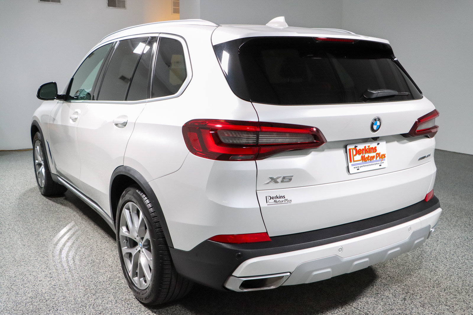 Used 2023 BMW X5 sDrive40i w/ Climate Comfort Package RWD image 9