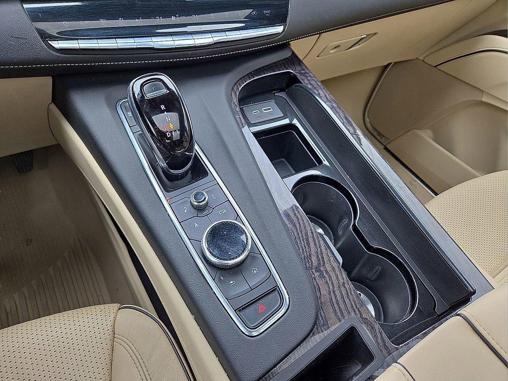 Used 2021 Cadillac Escalade Premium Luxury image 30