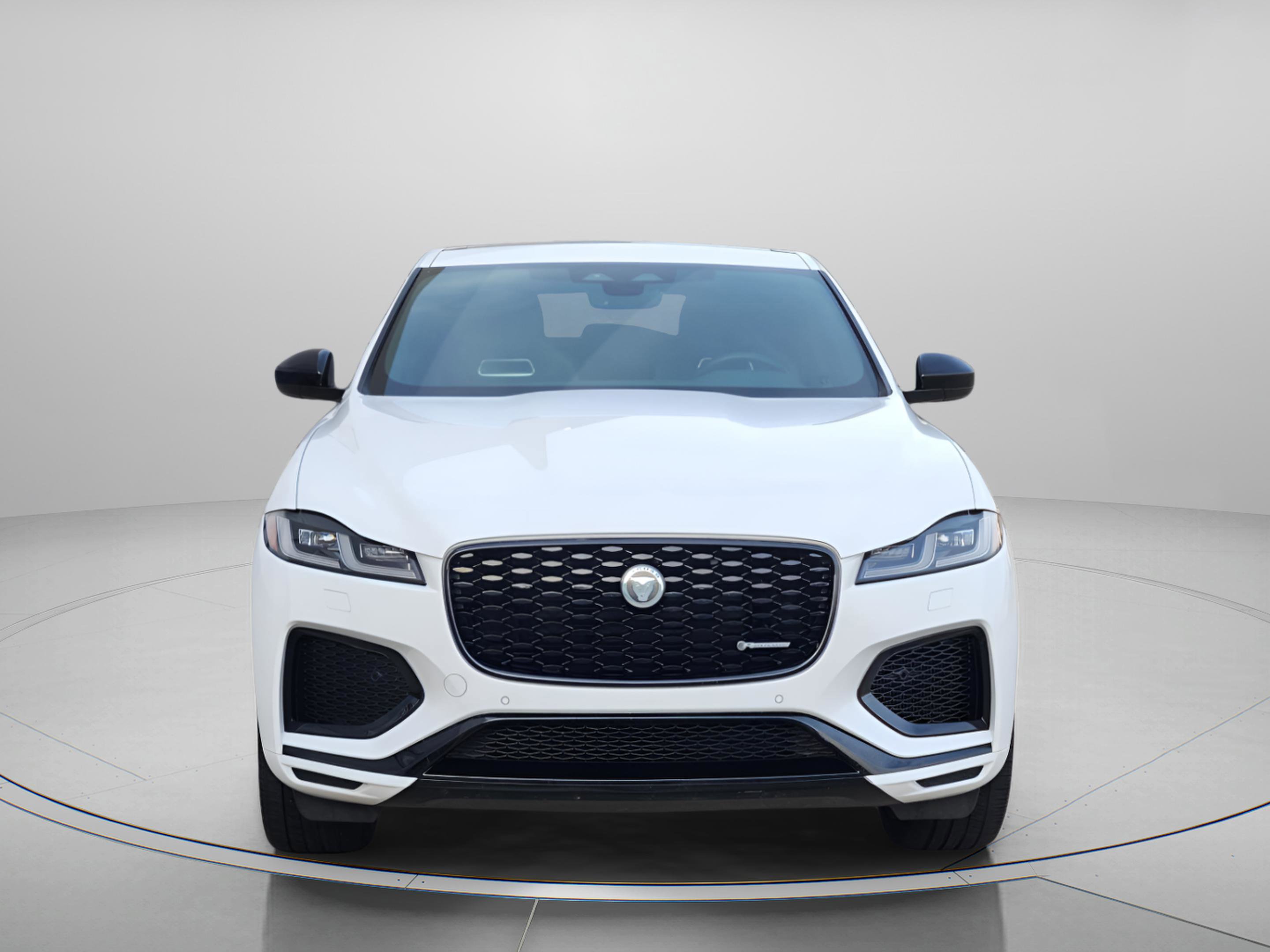 Certified 2024 Jaguar F-PACE R-Dynamic S image 6