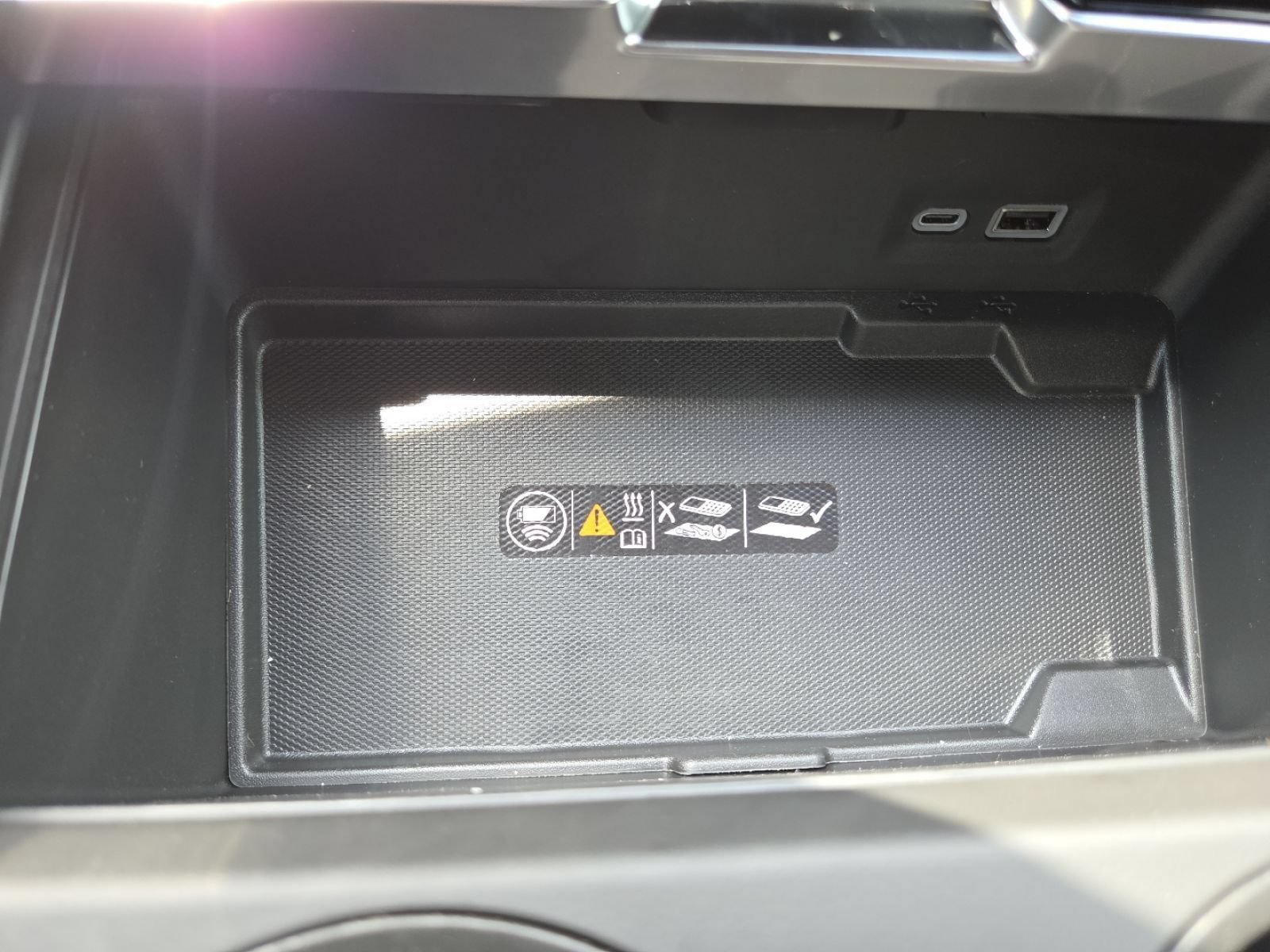 New 2026 GMC Yukon Denali Ultimate AWD/4WD image 14