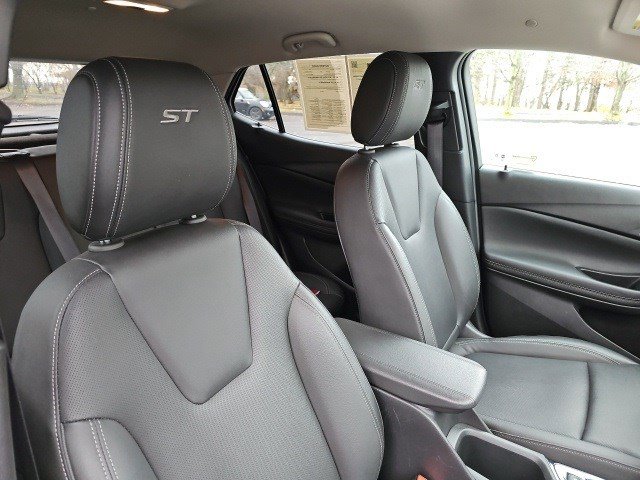 Used 2024 Buick Encore GX Sport Touring image 12
