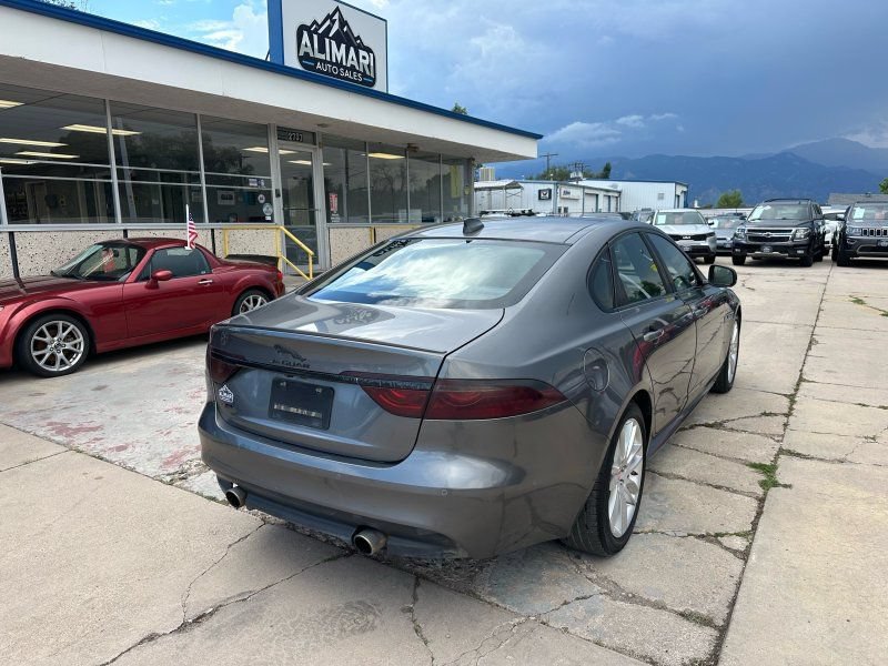 Used 2016 Jaguar XF R-Sport AWD/4WD image 7