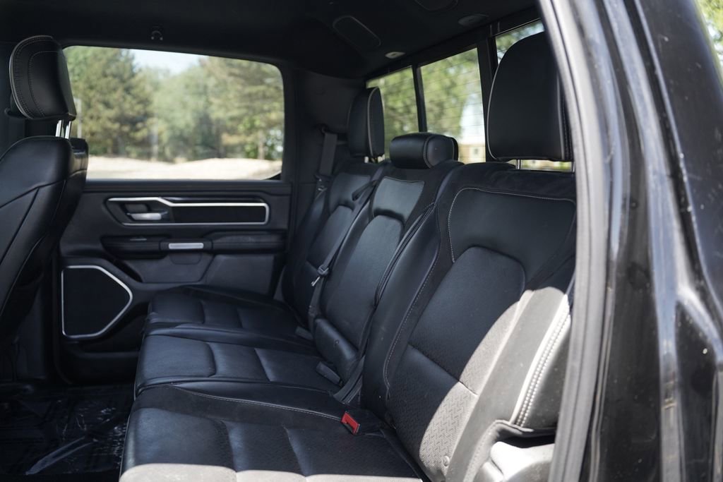 Used 2019 RAM 1500 Laramie AWD/4WD image 9