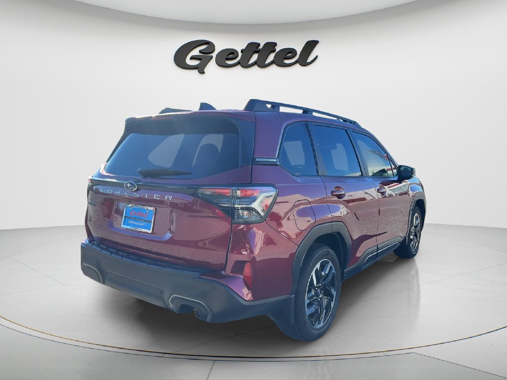 Used 2025 Subaru Forester Limited AWD/4WD image 5