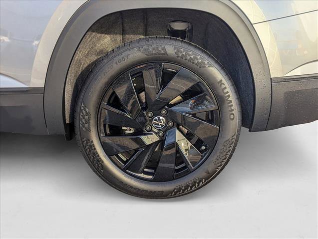 New 2026 Volkswagen Atlas SE image 9