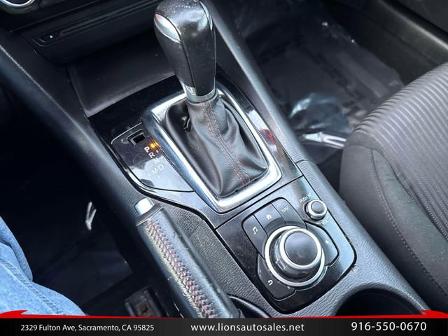Used 2014 MAZDA MAZDA3 i Touring w/ Technology Package FWD image 19