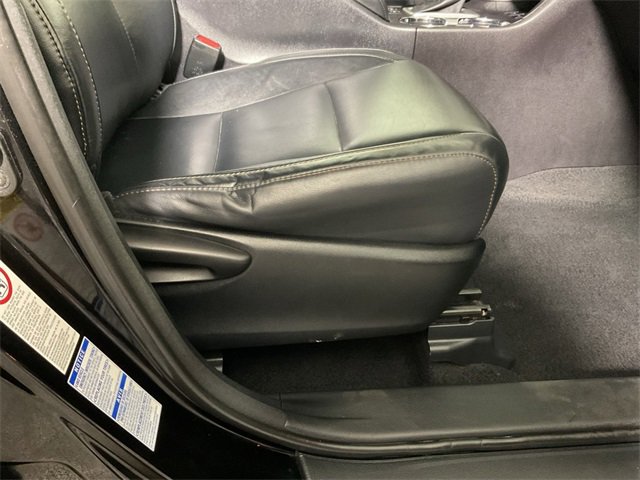 Used 2015 Toyota Highlander XLE image 32