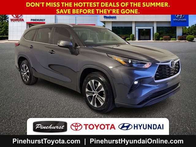 Used 2023 Toyota Highlander XLE
