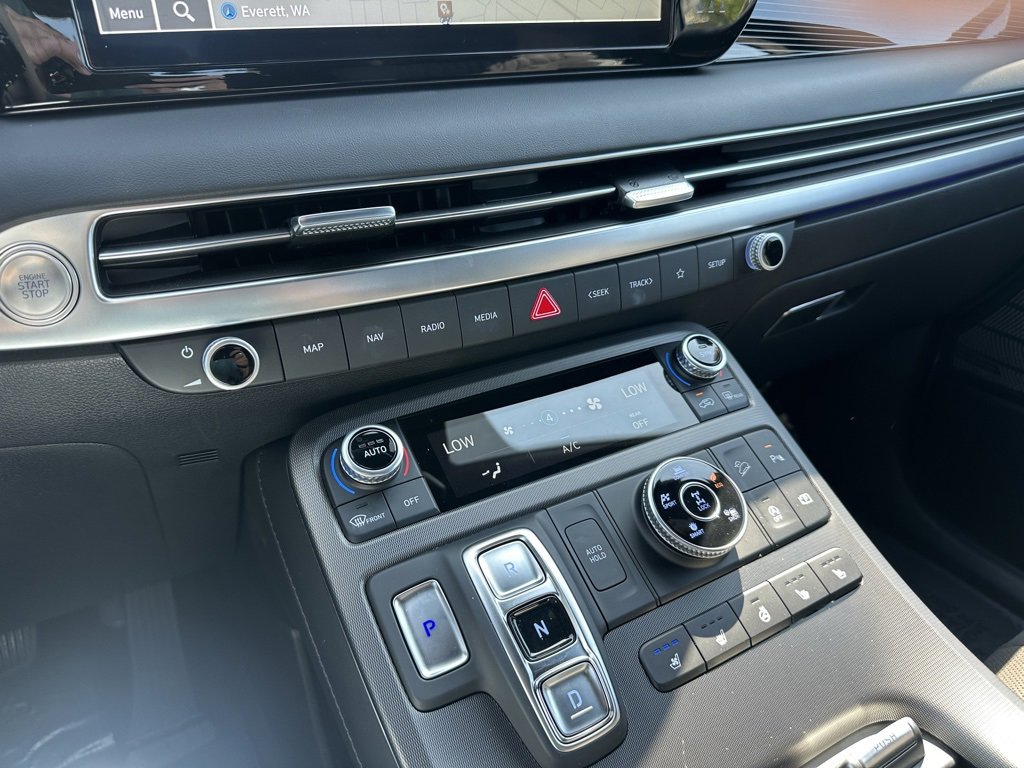 Certified 2025 Hyundai Palisade Calligraphy image 23