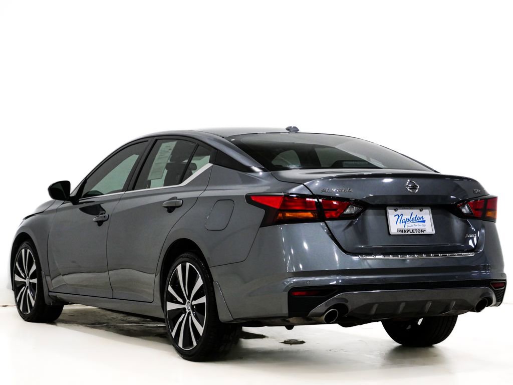 Used 2021 Nissan Altima 2.5 SR w/ SR Premium Package image 9
