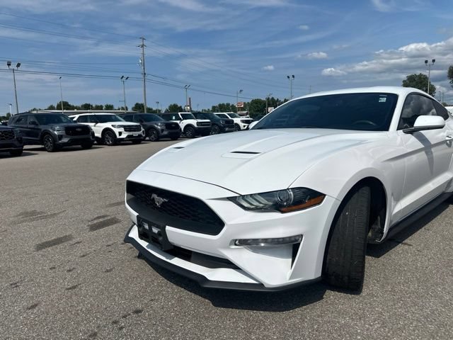 Used 2018 Ford Mustang Coupe w/ Equipment Group 101A RWD image 23