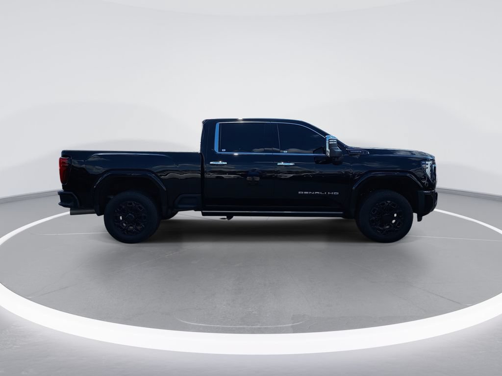 Used 2024 GMC Sierra 2500 Denali Ultimate AWD/4WD image 9