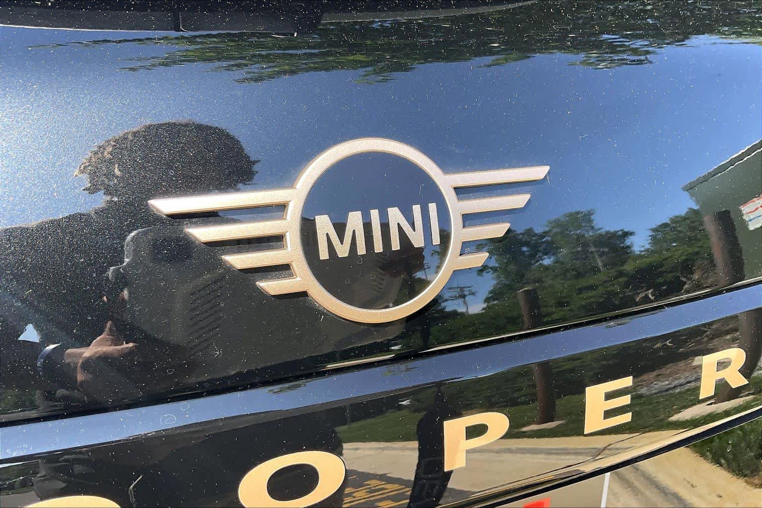 Used 2025 MINI Cooper S FWD image 32