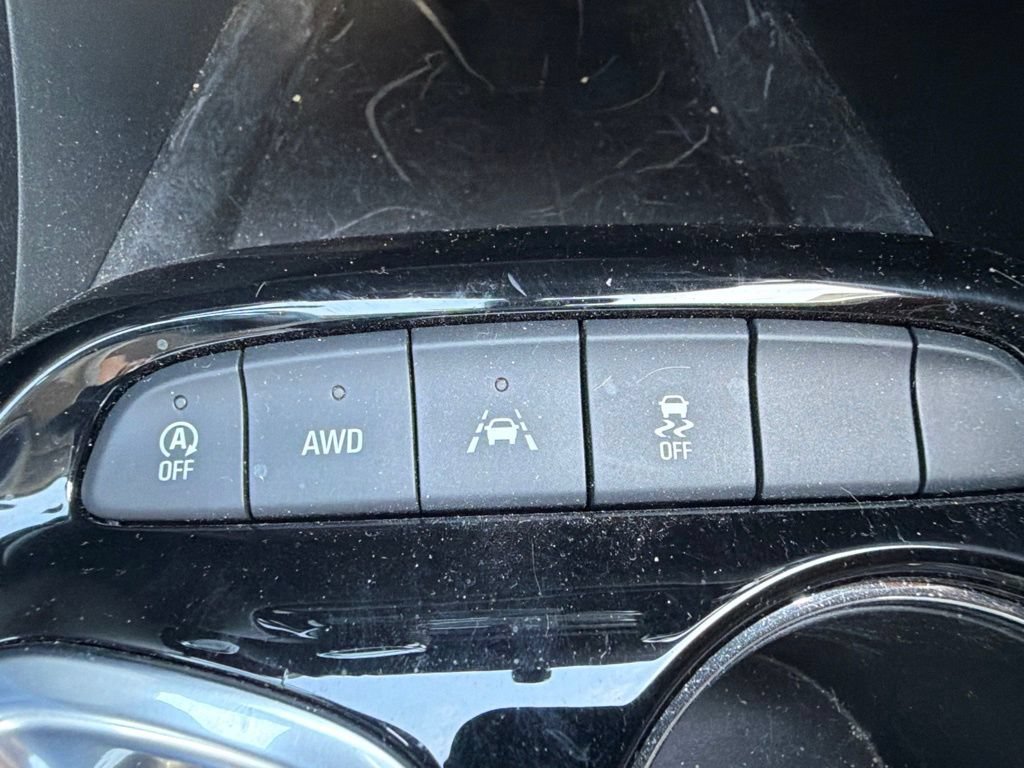 Certified 2021 Buick Encore GX Select w/ Advanced Technology Package AWD/4WD image 32