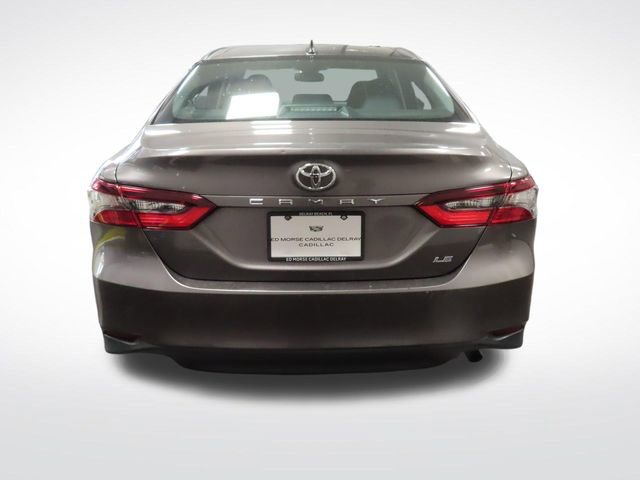 Used 2024 Toyota Camry LE w/ Convenience Package FWD image 4