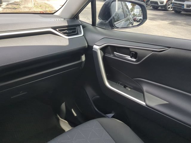 Used 2024 Toyota RAV4 XLE w/ Convenience Package FWD image 19