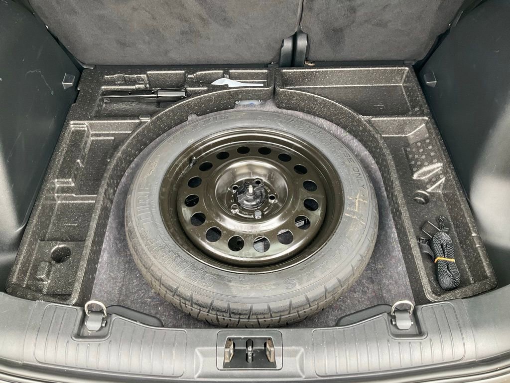 Used 2020 Ford Escape Titanium w/ Titanium Premium Package 2.0 image 16