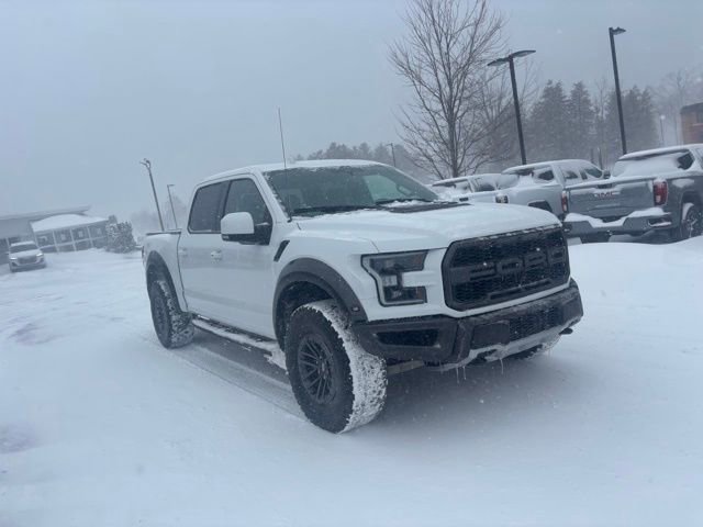 Used 2019 Ford F150 Raptor w/ Equipment Group 802A Luxury image 4