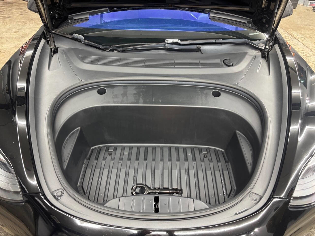Used 2021 Tesla Model 3 Performance image 10