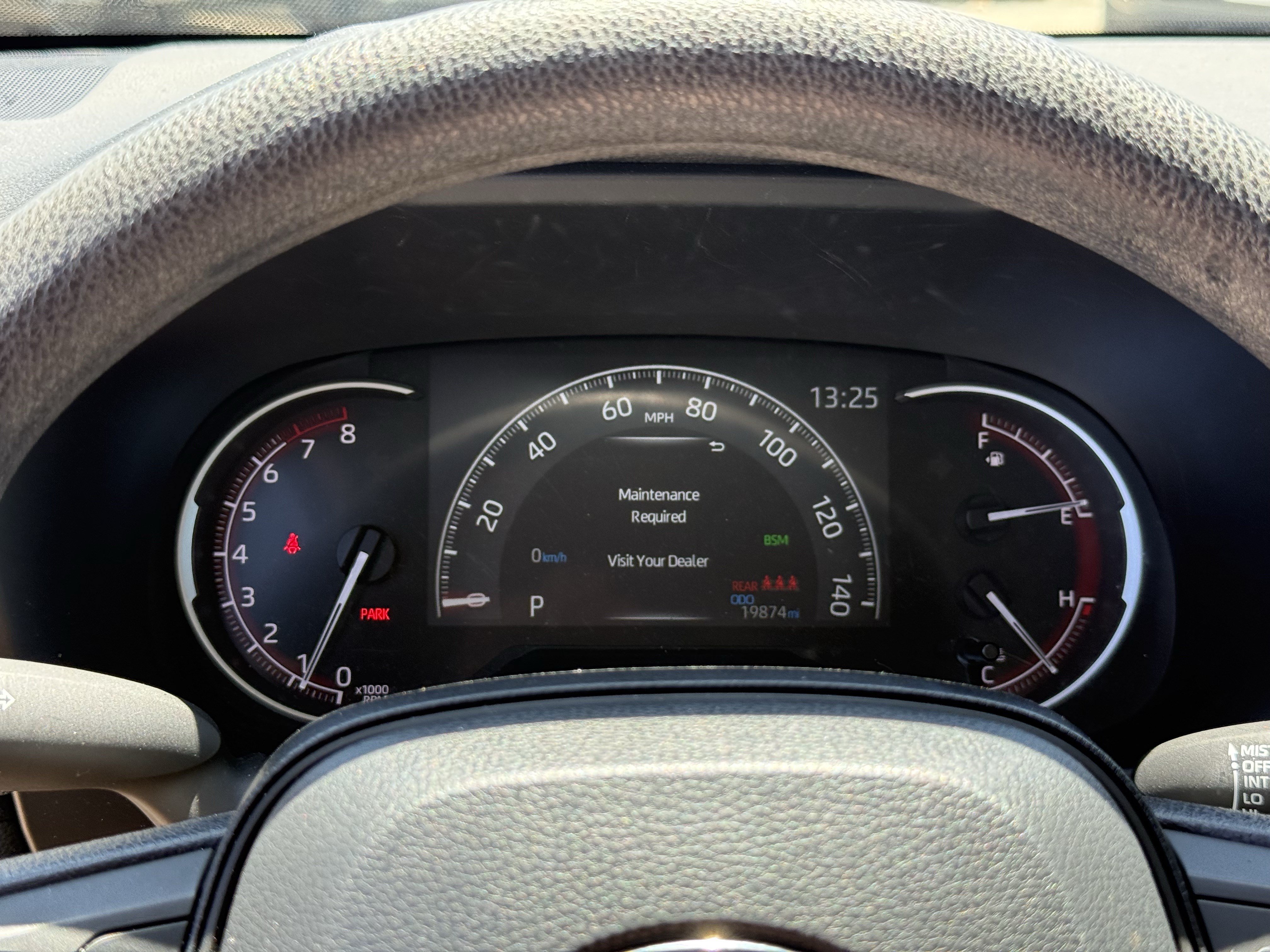 Used 2025 Toyota RAV4 XLE FWD image 19