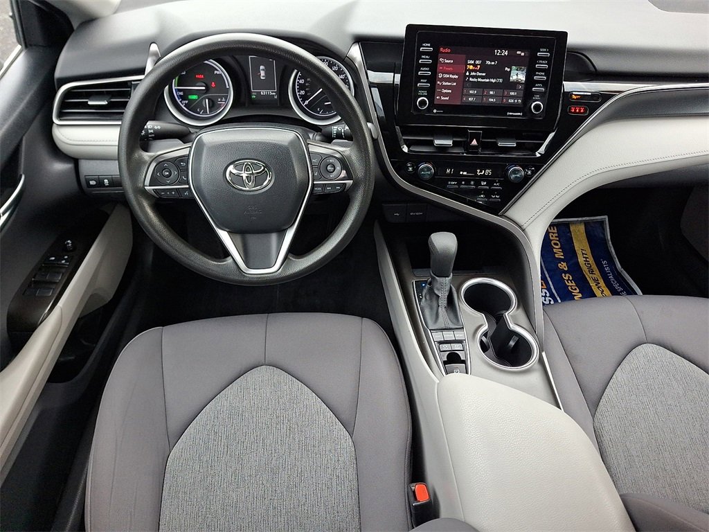 Used 2022 Toyota Camry LE image 11